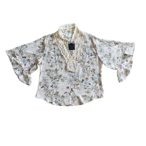 Atina Cristina Tops - NEW With Tags Atina Cristina Black Floral Bell
Sleeve Blouse Size M